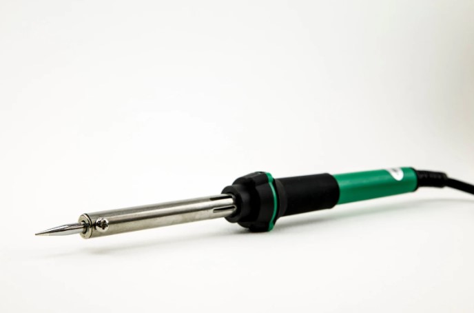 что выбрать паяльник или паяльную станцию